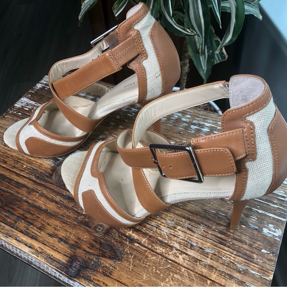 Calvin Klein Size 11 Zahara Linen and Calf-leather Sandal - Picture 2 of 6